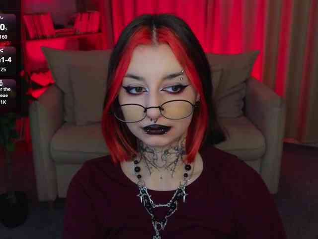 MistressMarcelline webcam