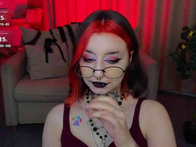 MistressMarcelline webcam