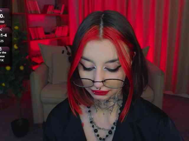 MistressMarcelline webcam