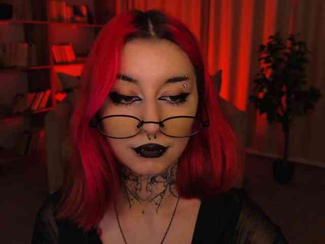 MistressMarcelline webcam