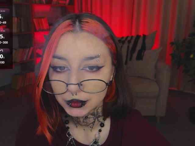 MistressMarcelline webcam