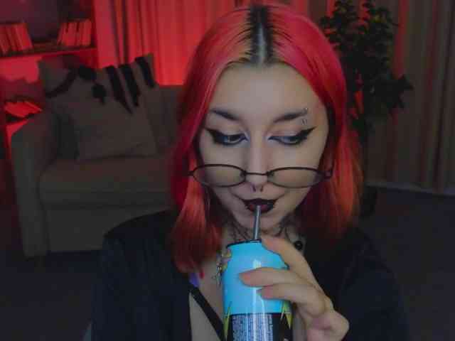MistressMarcelline webcam