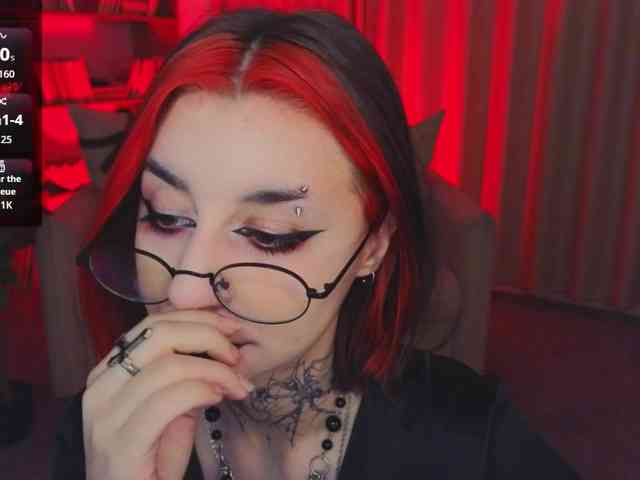 MistressMarcelline webcam