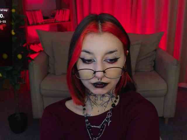 MistressMarcelline webcam