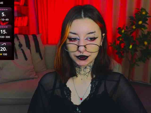 MistressMarcelline webcam