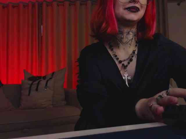 MistressMarcelline webcam