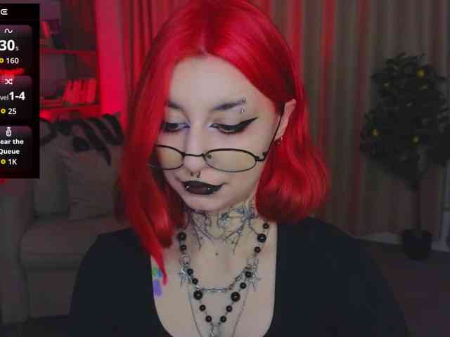 MistressMarcelline webcam