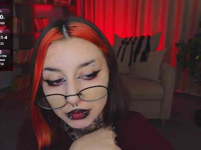 MistressMarcelline webcam