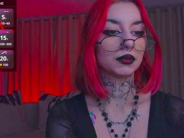 MistressMarcelline webcam