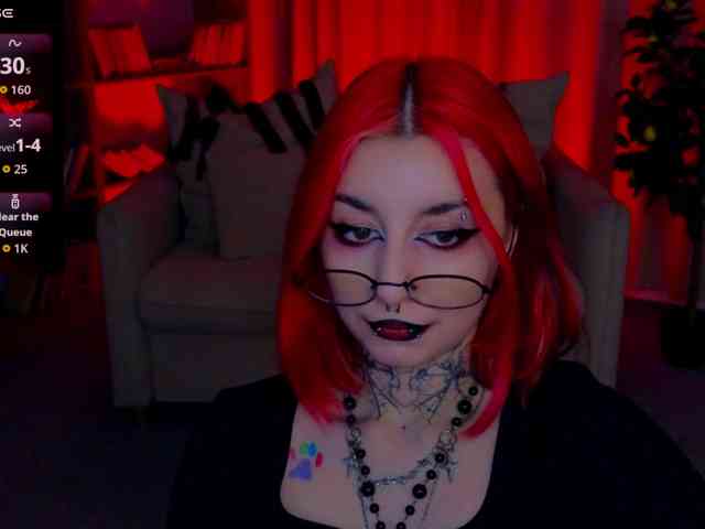 MistressMarcelline webcam