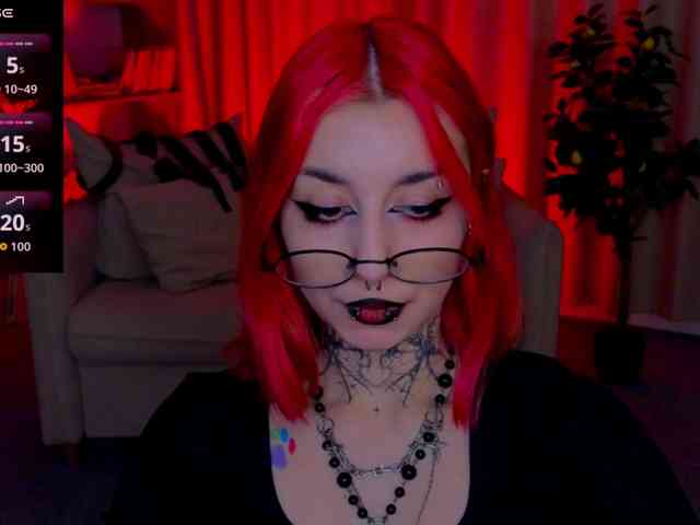 MistressMarcelline webcam