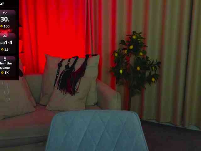 MistressMarcelline webcam