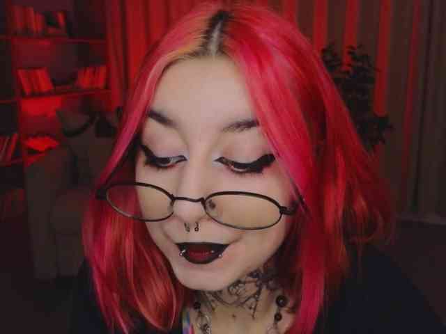 MistressMarcelline webcam