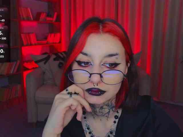 MistressMarcelline webcam