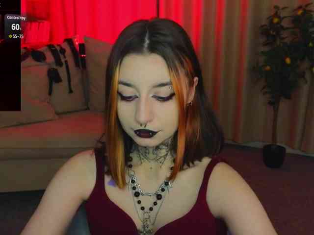 MistressMarcelline webcam