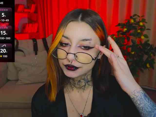 MistressMarcelline webcam