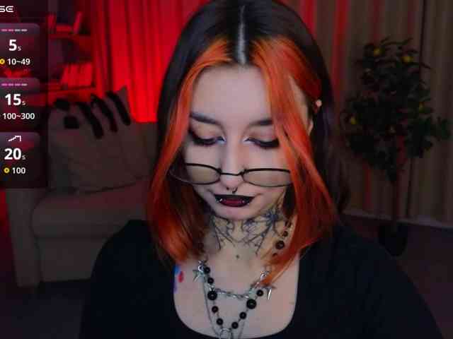 MistressMarcelline webcam