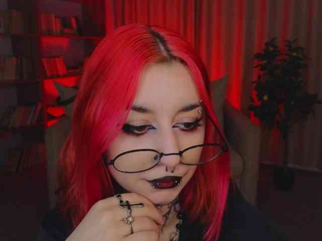 MistressMarcelline webcam