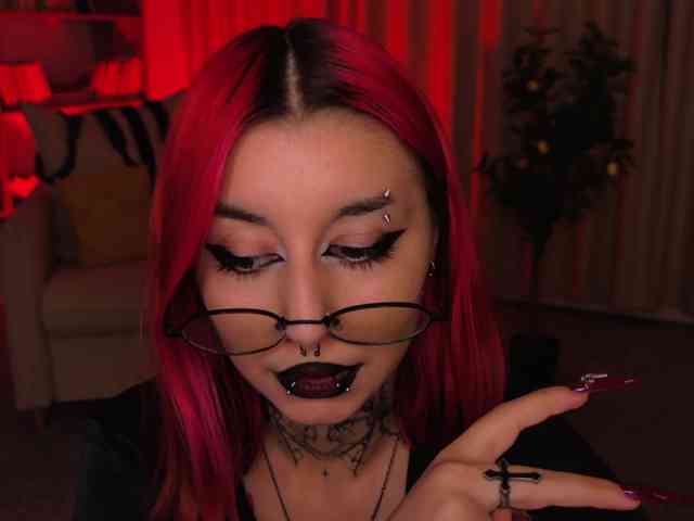 MistressMarcelline webcam