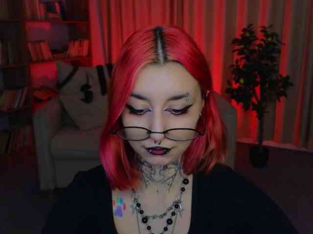 MistressMarcelline webcam
