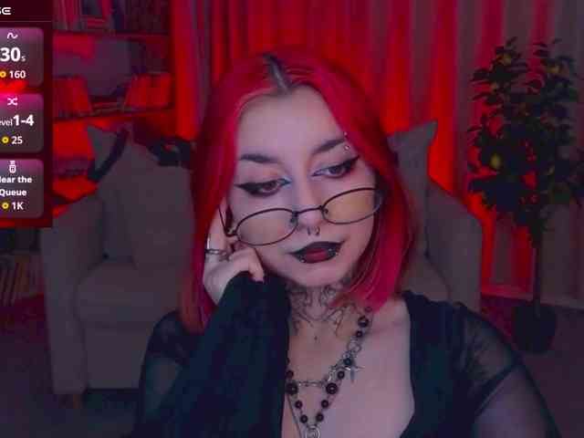 MistressMarcelline webcam