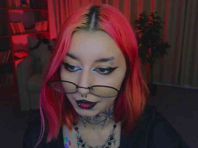 MistressMarcelline webcam