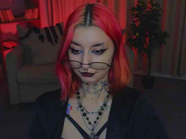MistressMarcelline webcam