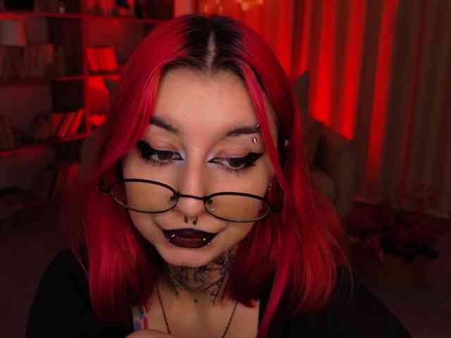 MistressMarcelline webcam
