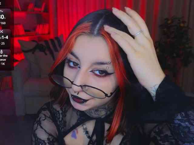 MistressMarcelline webcam