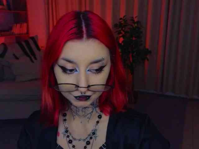 MistressMarcelline webcam