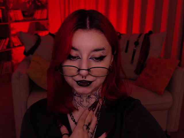MistressMarcelline webcam