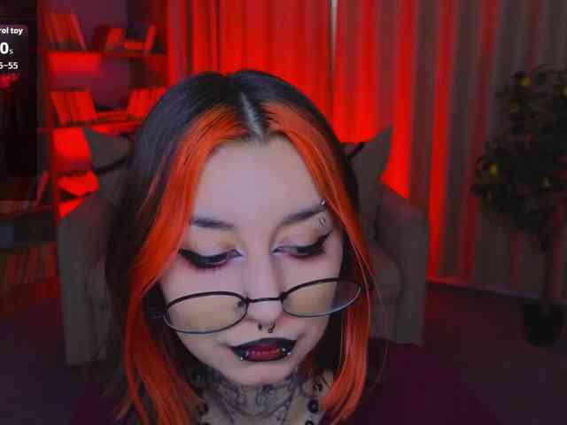 MistressMarcelline webcam