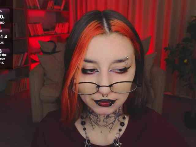 MistressMarcelline webcam
