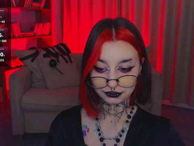 MistressMarcelline webcam