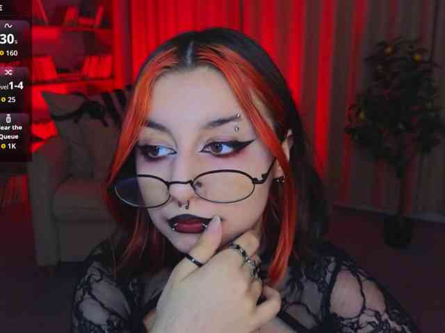 MistressMarcelline webcam