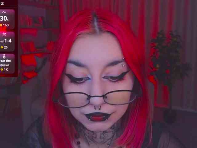 MistressMarcelline webcam
