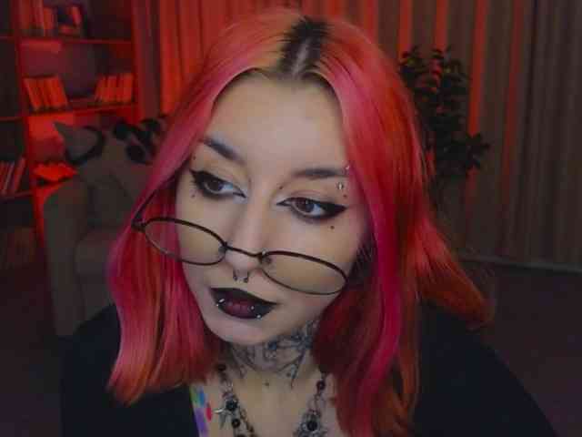 MistressMarcelline webcam