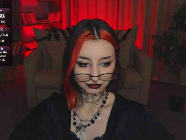 MistressMarcelline webcam