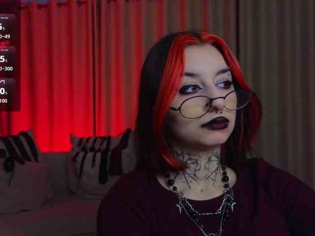 MistressMarcelline webcam