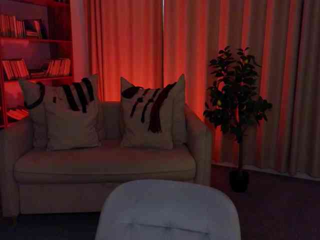 MistressMarcelline webcam