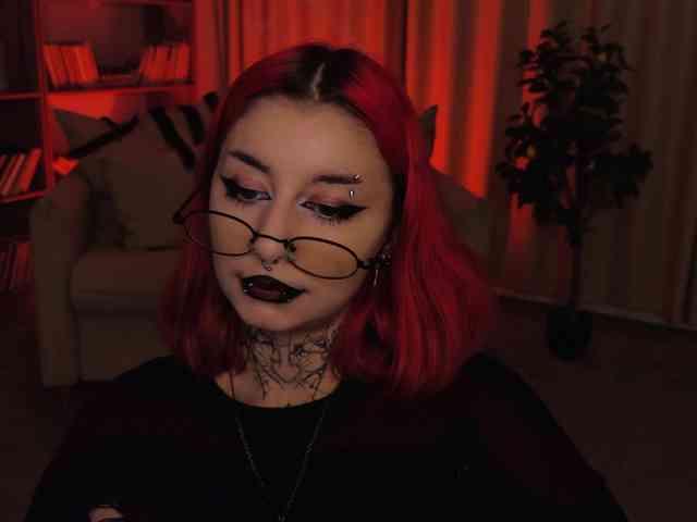 MistressMarcelline webcam
