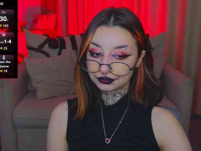 MistressMarcelline webcam