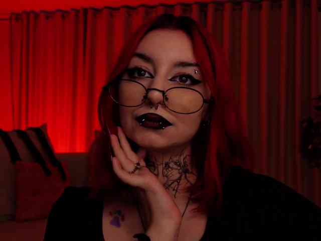 MistressMarcelline webcam