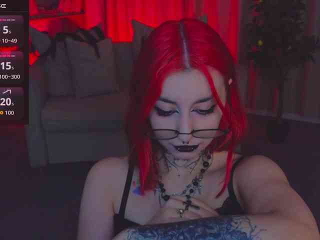 MistressMarcelline webcam