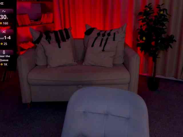 MistressMarcelline webcam