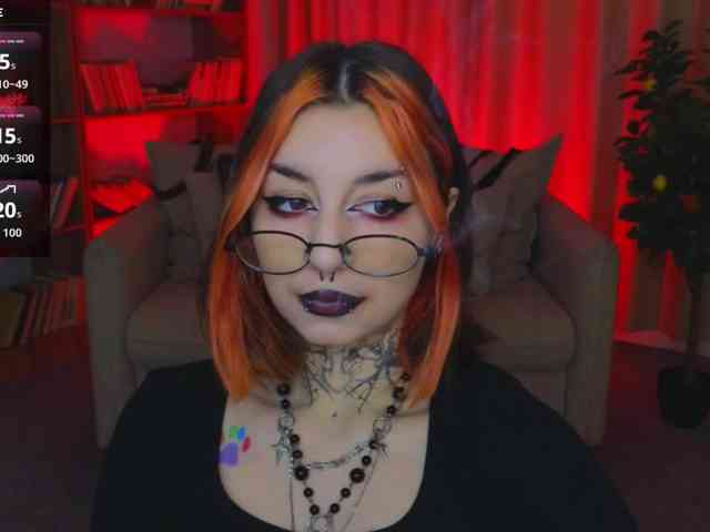MistressMarcelline webcam
