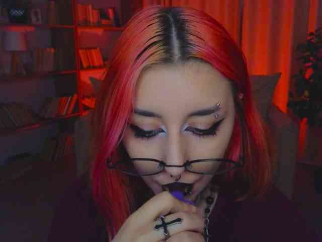 MistressMarcelline webcam