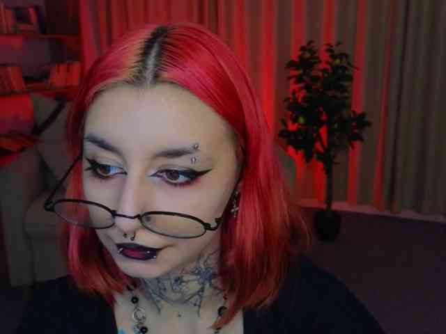 MistressMarcelline webcam