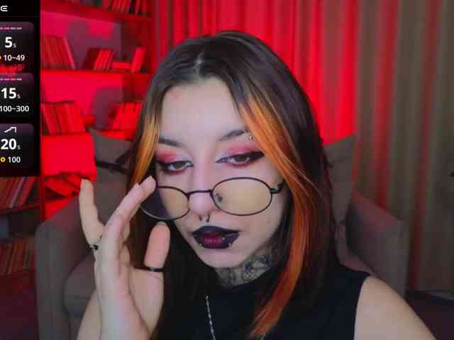 MistressMarcelline webcam