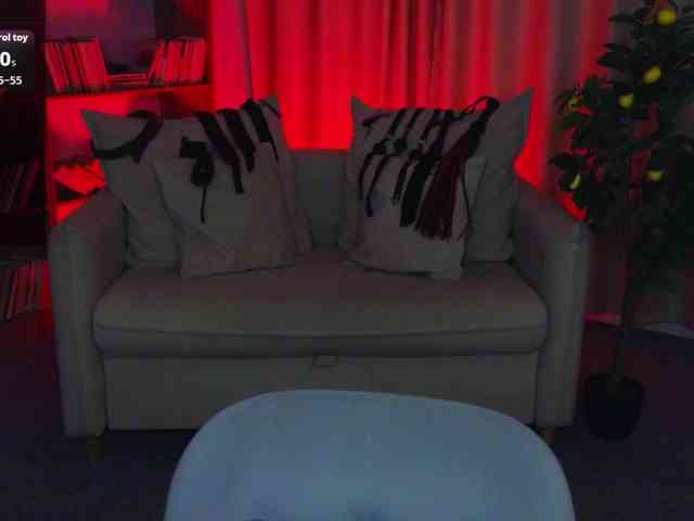 MistressMarcelline webcam